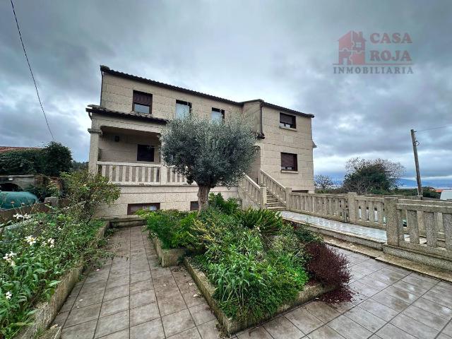 Chalet en venta en O Sinal, Cangas