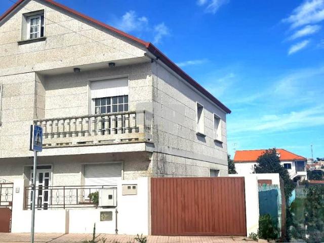 Chalet en venta en Cangas, O Morrazo