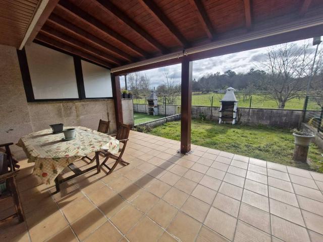Chalet en venta en Coles, Ourense