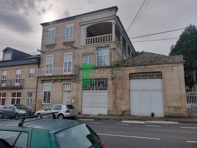 Villa en venta en Coles