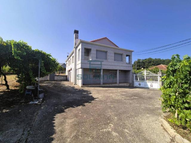 Chalet en venta en Coles, Ourense