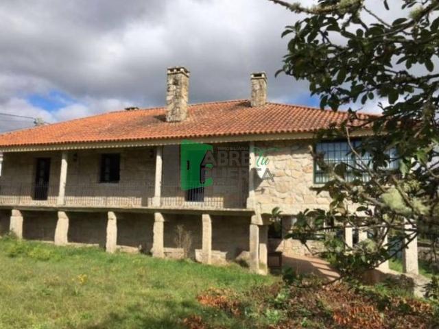 Chalet en venta en Coles, Ourense