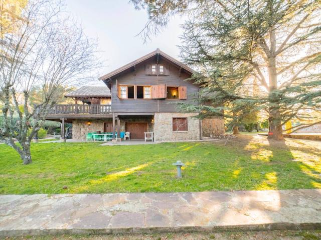Chalet en venta en Collado Mediano, Madrid