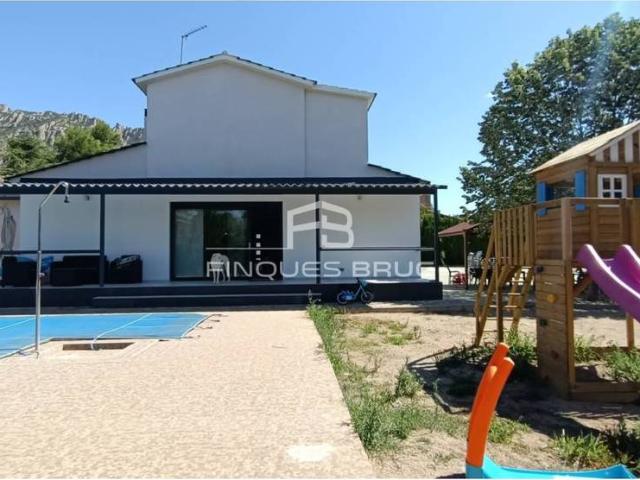 Villa en venta en Collbató