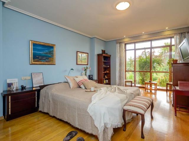 Chalet en venta en Centro, Oviedo