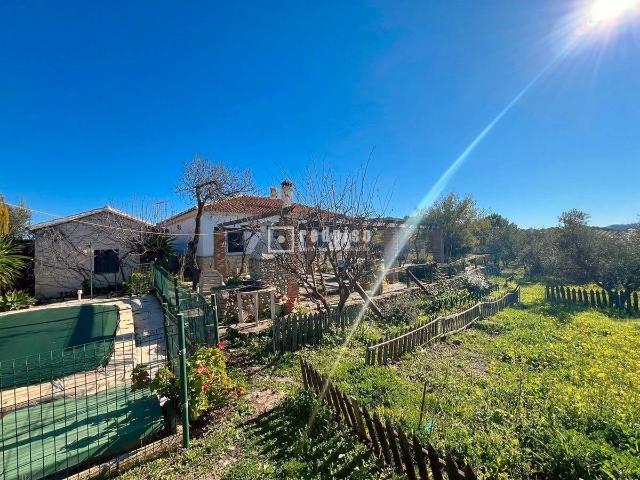 Villa en venta en Colmenar