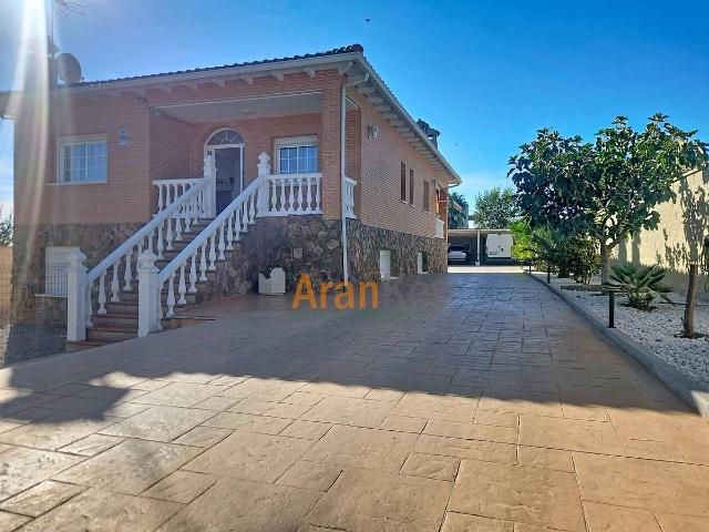 Chalet en venta en Casco Antiguo, Colmenar de Oreja