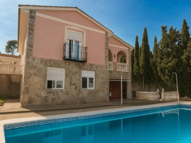 Chalet en venta en Colmenar De Oreja, Madrid