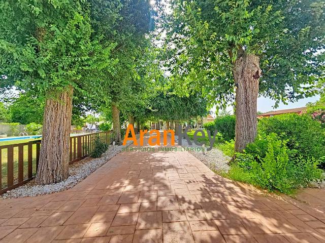 Chalet en venta en Colmenar De Oreja, Madrid