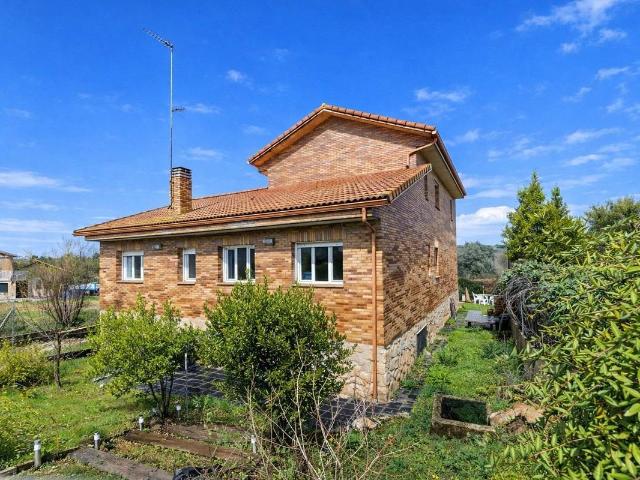 Chalet en venta en Colmenarejo, Madrid