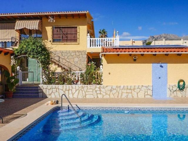 Chalet en venta en la Marina Baixa, Valencia
