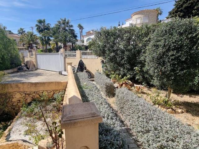 Villa en venta en La Nucia