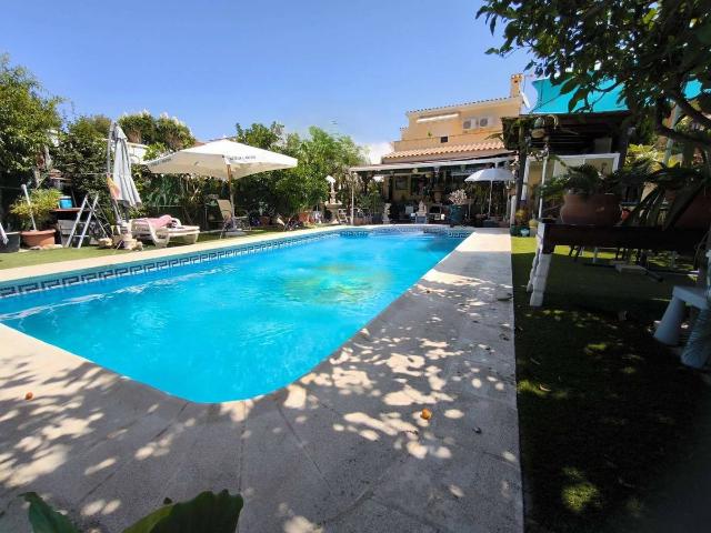 Villa en venta en La Nucia