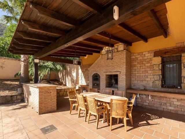 Chalet en venta en Comarca de Los Montes, Andalucía