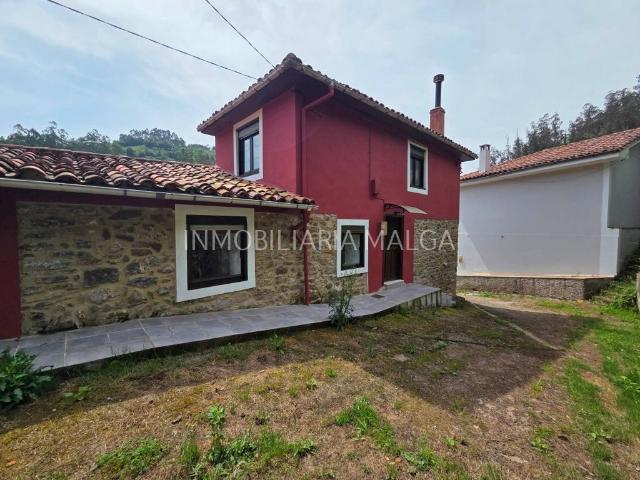 Chalet en venta en El Ferreru, Colunga