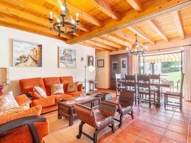 Chalet en venta en El Ferreru, Colunga