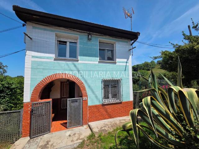 Chalet en venta en El Ferreru, Colunga