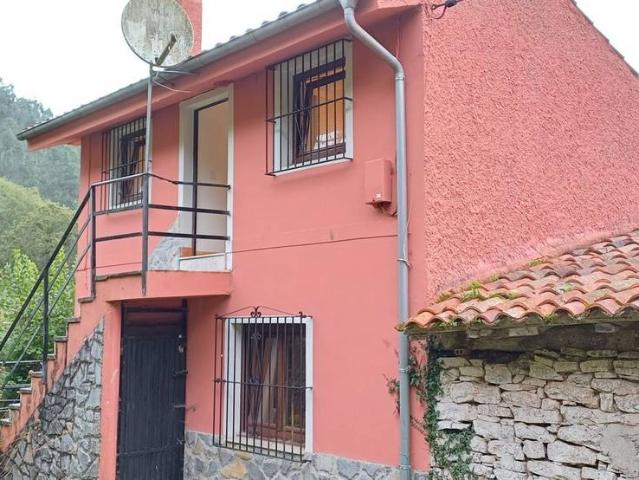 Chalet en venta en El Ferreru, Colunga