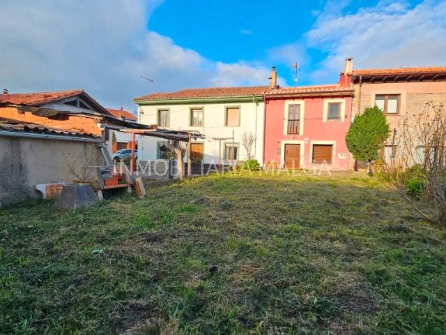 Chalet en venta en El Ferreru, Colunga