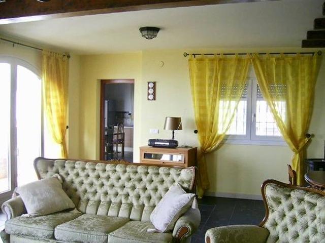 Villa en venta en Comares, Las Encinillas