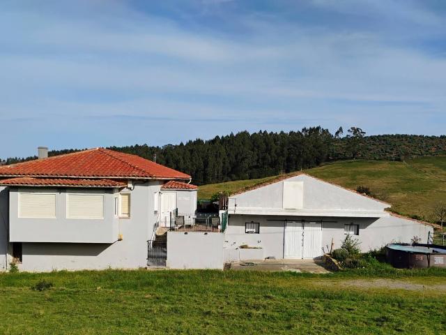 Chalet en venta en Comillas, Cantabria