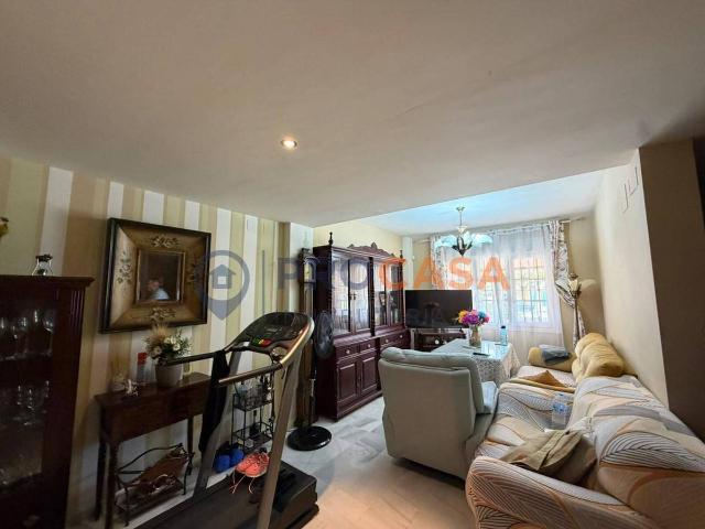 Chalet en venta en Utrera, Andalucía