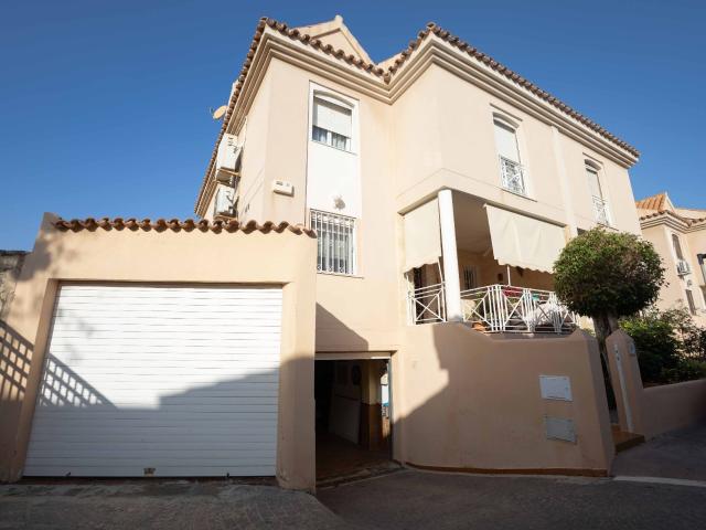 Villa en venta en Melilla, Triángulo de Oro