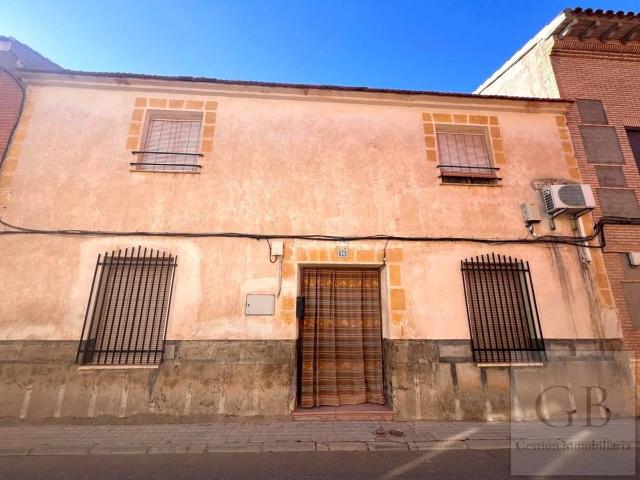 Chalet en venta en Consuegra, Castilla-La Mancha