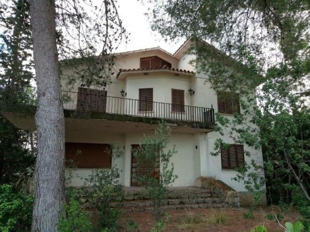 Chalet en venta en Corbera De Llobregat, Barcelona