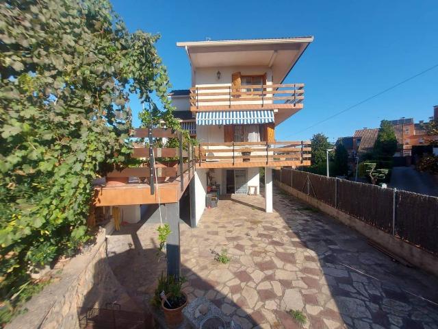 Chalet en venta en Corbera De Llobregat, Barcelona
