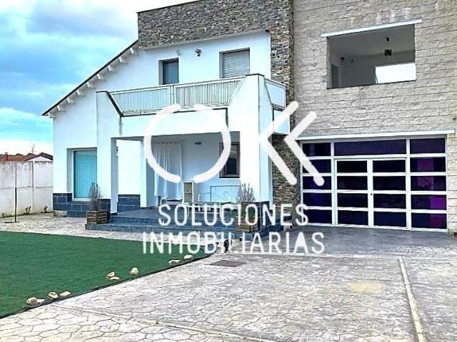 Chalet en venta en Coria, Extremadura