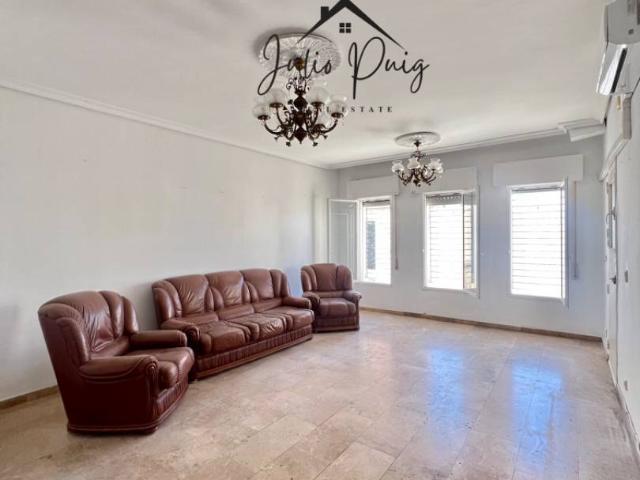 Chalet en venta en Coria del Río, Sevilla