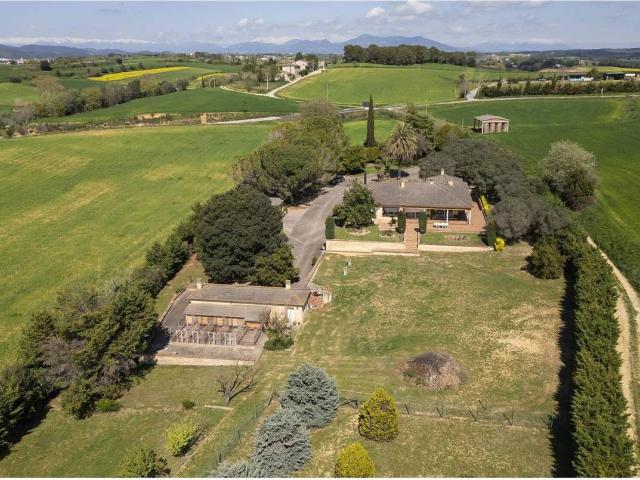 Chalet en venta en Pla de l'Estany, Catalunya