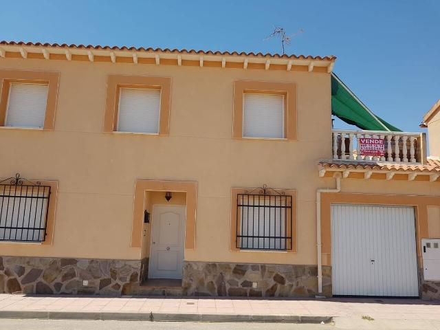 Chalet en venta en Corral De Almaguer, Castilla-La Mancha