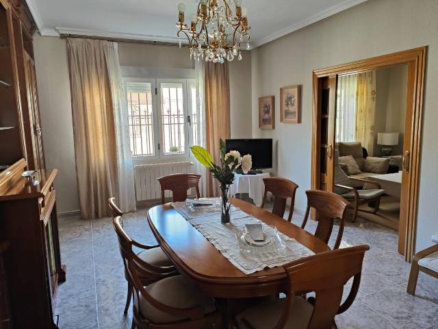 Chalet en venta en Corral De Almaguer, Castilla-La Mancha