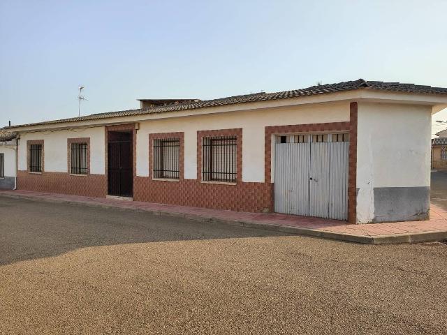 Chalet en venta en Corral De Almaguer, Toledo