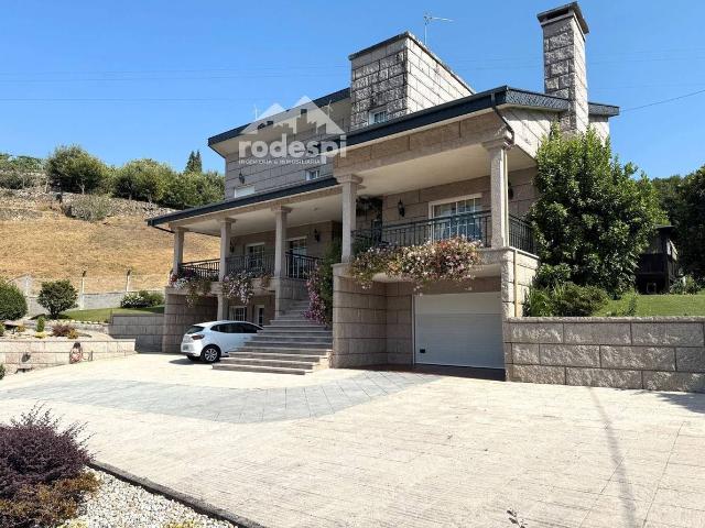 Chalet en venta en O Ribeiro, Galicia