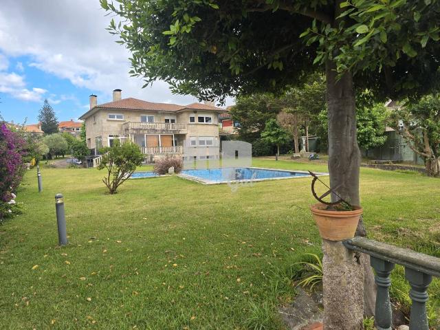 Villa en venta en Vigo, A Divina Pastora