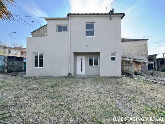 Chalet en venta en Vigo