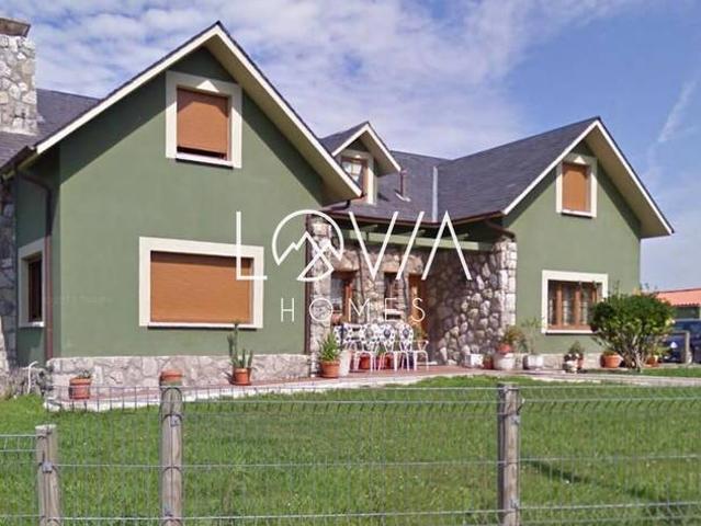 Chalet en venta en Corvera De Asturias, Asturias