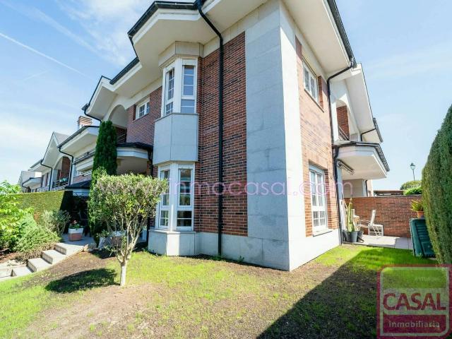 Chalet en venta en Corvera De Asturias, Asturias