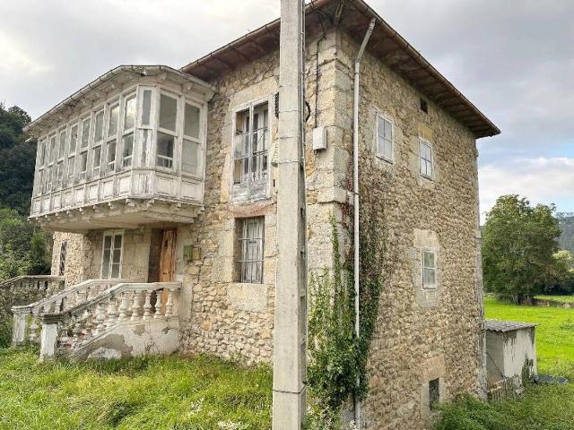 Chalet en venta en Corvera De Toranzo, Cantabria