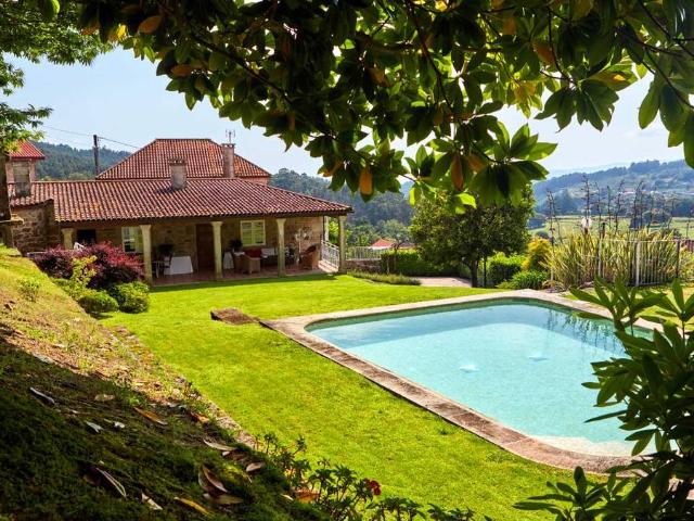 Chalet en venta en Cerdedo Cotobade, Tabeirós - Terra de Montes