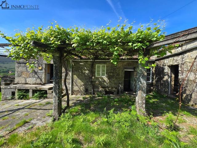 Chalet en venta en Cotobade, Pontevedra