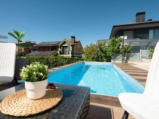 Chalet en venta en Casco Histórico, Castro-urdiales