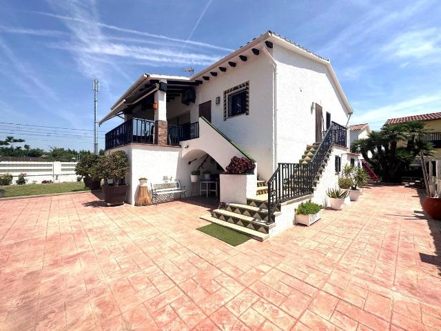 Chalet en venta en Creixell, Tarragona