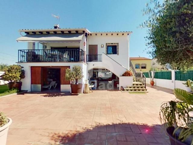Villa en venta en Creixell