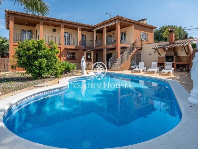 Villa en venta en Creixell