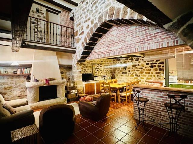 Chalet en venta en Matarraña / Matarranya, Cretas
