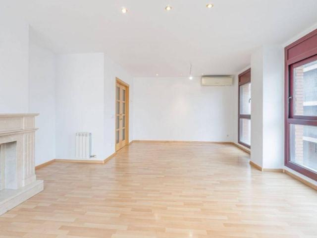 Villa en venta en Figueres